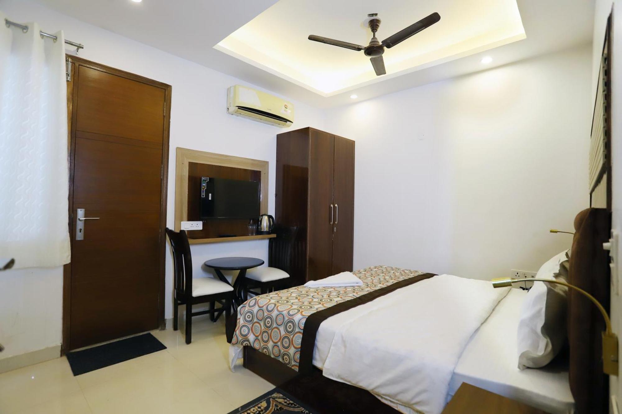 Vrindavan Guest House Nuova Delhi Esterno foto