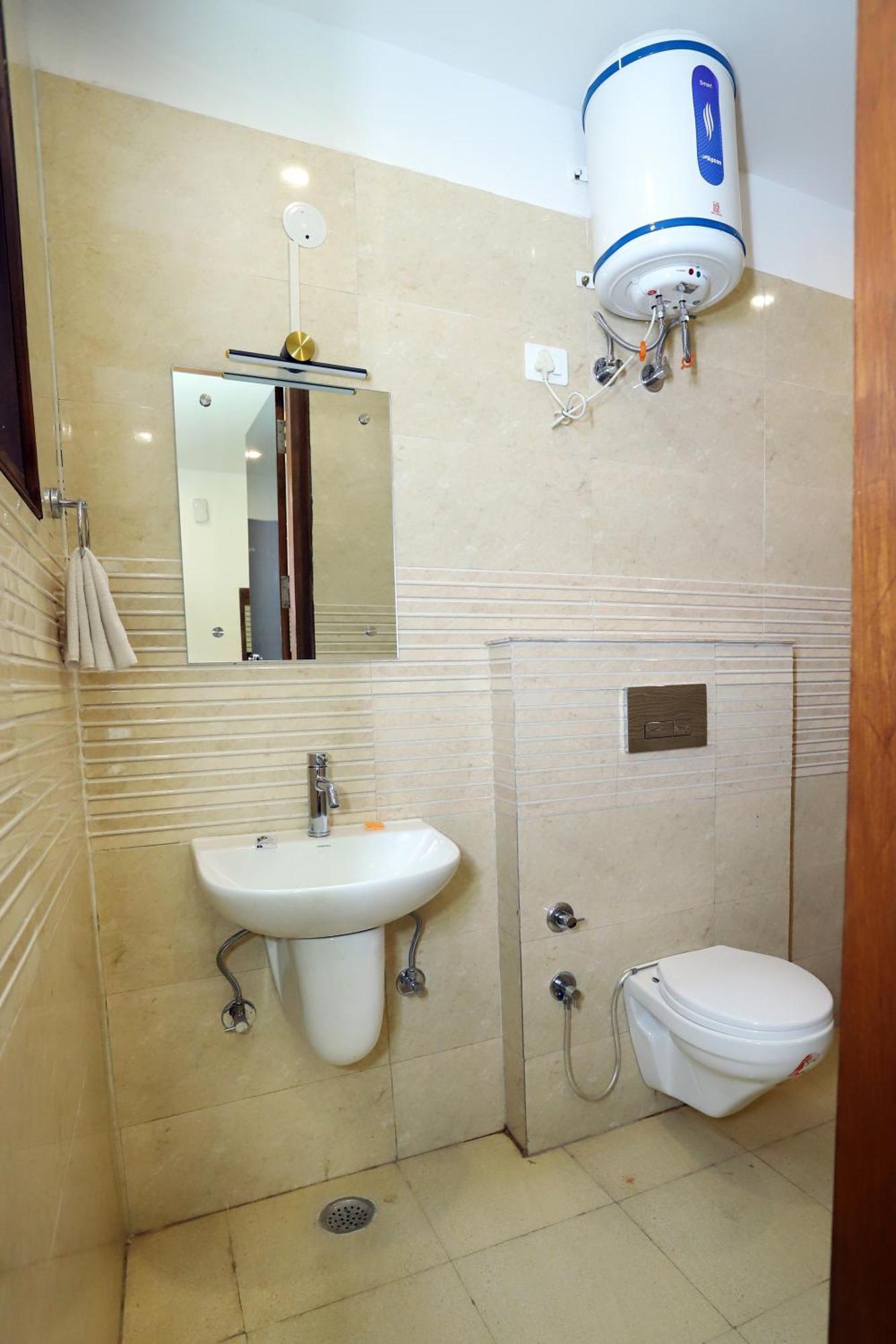 Vrindavan Guest House Nuova Delhi Esterno foto